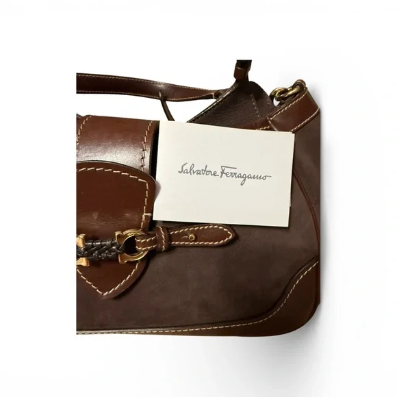 Gorgeous Salvatore Ferragamo Erin Two-Tone Convertible bag in Leather & Suede - Picture 11 of 13